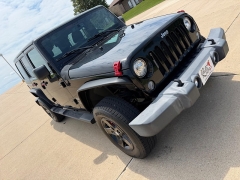 Used 2017  Jeep Wrangler Unlimited 4d Convertible Sport at Rooster Auto Sales near Vinton&comma; IA
