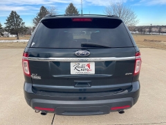 Used 2014  Ford Explorer 4d SUV 4WD XLT at Rooster Auto Sales near Vinton&comma; IA