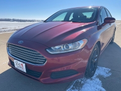 Used 2016  Ford Fusion 4d Sedan SE 2&period;5L at Rooster Auto Sales near Vinton&comma; IA