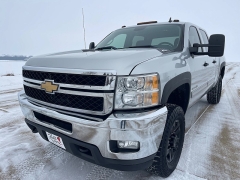 Used 2013  Chevrolet Silverado 2500 4WD Crew Cab LT at Rooster Auto Sales near Vinton, IA