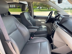 Used 2010 Volkswagen Routan 4dr Wgn SE at Rooster Auto Sales near Vinton, IA