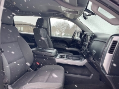 Used 2015  Chevrolet Silverado 1500 4WD Crew Cab LT at Rooster Auto Sales near Vinton, IA