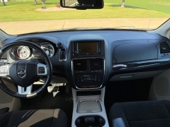 Used 2013  Dodge Grand Caravan 4d Wagon Crew at Rooster Auto Sales near Vinton&comma; IA