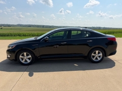 Used 2015  Kia Optima 4d Sedan LX at Rooster Auto Sales near Vinton&comma; IA