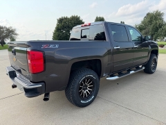 Used 2015  Chevrolet Silverado 1500 4WD Crew Cab LT Z71 at Rooster Auto Sales near Vinton&comma; IA