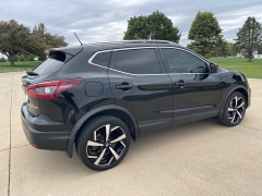 Used 2020 Nissan Rogue Sport 4d SUV AWD SL at Rooster Auto Sales near Vinton, IA