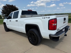 Used 2015  GMC Sierra 1500 4WD Crew Cab at Rooster Auto Sales near Vinton&comma; IA