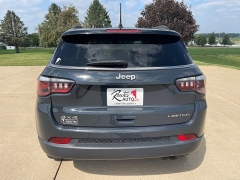 Used 2018 Jeep Compass 4d SUV 4WD Limited at Rooster Auto Sales near Vinton, IA