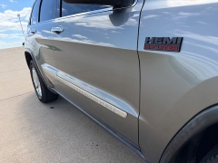 Used 2011  Jeep Grand Cherokee 4d SUV 4WD Limited at Rooster Auto Sales near Vinton&comma; IA