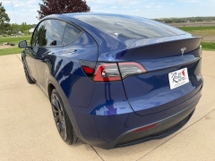 Used 2023  Tesla Model Y Performance AWD at Rooster Auto Sales near Vinton&comma; IA