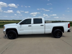 Used 2015  GMC Sierra 1500 4WD Crew Cab at Rooster Auto Sales near Vinton&comma; IA