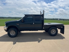 Used 2002 Ford Super Duty F-250 4WD Supercab Lariat at Rooster Auto Sales near Vinton, IA