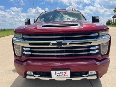Used 2020 Chevrolet Silverado 2500 4WD Crew Cab High Country Dsl at Rooster Auto Sales near Vinton, IA
