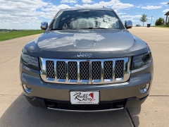 Used 2011  Jeep Grand Cherokee 4d SUV 4WD Limited at Rooster Auto Sales near Vinton&comma; IA