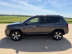 Used 2016  Jeep Compass 4d SUV FWD High Altitude at Rooster Auto Sales near Vinton&comma; IA