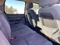 Used 2009  Chevrolet Silverado 2500 4WD Crew Cab LT at Rooster Auto Sales near Vinton, IA