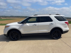 Used 2013 Ford Explorer 4d SUV 4WD XLT at Rooster Auto Sales near Vinton, IA