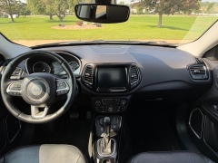 Used 2018  Jeep Compass 4d SUV 4WD Limited at Rooster Auto Sales near Vinton&comma; IA