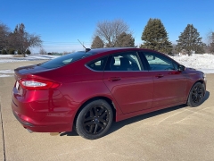 Used 2016  Ford Fusion 4d Sedan SE 2&period;5L at Rooster Auto Sales near Vinton&comma; IA