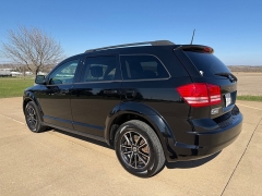 Used 2018  Dodge Journey 4d SUV FWD SE at Rooster Auto Sales near Vinton&comma; IA
