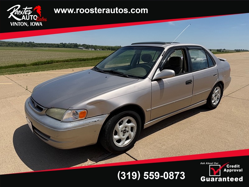 Used 1998  Toyota Corolla 4d Sedan LE AT at Rooster Auto Sales near Vinton&comma; IA