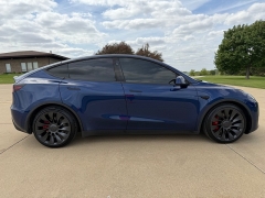 Used 2023  Tesla Model Y Performance AWD at Rooster Auto Sales near Vinton&comma; IA