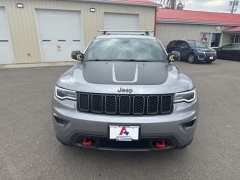 Used 2019  Jeep Grand Cherokee 4d SUV 4WD Trailhawk V6 at A&plus; Autobrokers near Mt&period; Vernon&comma; OH
