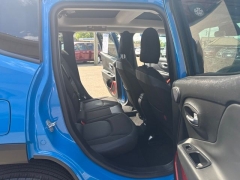 Used 2015  Jeep Renegade 4d SUV 4WD Trailhawk at A&plus; Autobrokers near Mt&period; Vernon&comma; OH