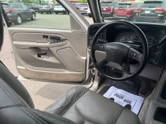Used 2004 GMC Yukon 4d SUV 4WD SLE at A+ Autobrokers near Mt. Vernon, OH