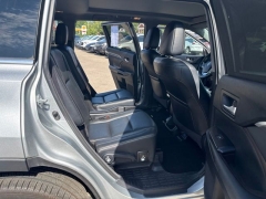 Used 2017  Toyota Highlander 4d SUV AWD Limited Platinum at A&plus; Autobrokers near Mt&period; Vernon&comma; OH