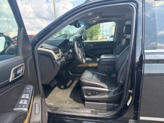 Used 2017  GMC Yukon 4d SUV 4WD Denali at A&plus; Autobrokers near Mt&period; Vernon&comma; OH