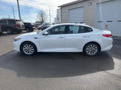Used 2017  Kia Optima 4d Sedan EX at A&plus; Autobrokers near Mt&period; Vernon&comma; OH