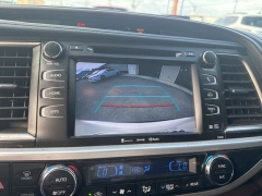 Used 2019  Toyota Highlander 4d SUV AWD XLE at A&plus; Autobrokers near Mt&period; Vernon&comma; OH