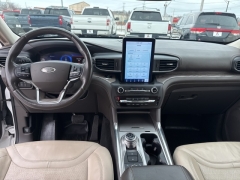 Used 2020  Ford Explorer 4d SUV 4WD Platinum 3&period;0L EcoBoost at A&plus; Autobrokers near Mt&period; Vernon&comma; OH