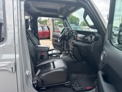 Used 2021  Jeep Wrangler Unlimited Sahara Altitude 4x4 at A&plus; Autobrokers near Mt&period; Vernon&comma; OH