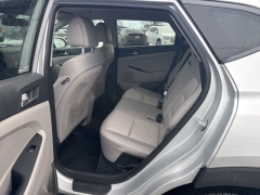 Used 2017  Hyundai Tucson 4d SUV AWD SE Plus at A&plus; Autobrokers near Mt&period; Vernon&comma; OH