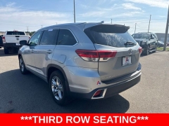 Used 2017  Toyota Highlander 4d SUV AWD Limited Platinum at A&plus; Autobrokers near Mt&period; Vernon&comma; OH