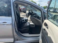 Used 2018  Chrysler Pacifica 4d Wagon Touring L at A&plus; Autobrokers near Mt&period; Vernon&comma; OH