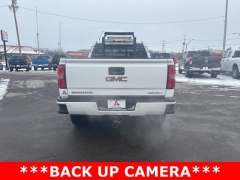 Used 2015  GMC Sierra 2500 4WD Crew Cab Denali at A&plus; Autobrokers near Mt&period; Vernon&comma; OH