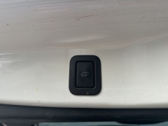 Used 2019  Toyota Highlander 4d SUV AWD XLE at A&plus; Autobrokers near Mt&period; Vernon&comma; OH