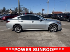 Used 2015  INFINITI Q70 4d Sedan AWD V6 at A&plus; Autobrokers near Mt&period; Vernon&comma; OH