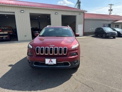Used 2015  Jeep Cherokee 4d SUV 4WD Limited V6 at A&plus; Autobrokers near Mt&period; Vernon&comma; OH