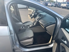 Used 2014  Ford Focus 4d Sedan SE at A&plus; Autobrokers near Mt&period; Vernon&comma; OH