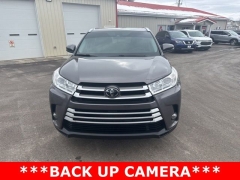 Used 2018  Toyota Highlander 4d SUV AWD XLE at A&plus; Autobrokers near Mt&period; Vernon&comma; OH