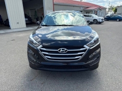 Used 2018  Hyundai Tucson 4d SUV AWD SE at A&plus; Autobrokers near Mt&period; Vernon&comma; OH