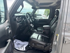 Used 2021  Jeep Wrangler Unlimited Sahara Altitude 4x4 at A&plus; Autobrokers near Mt&period; Vernon&comma; OH