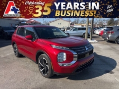  2022 Mitsubishi Outlander ES S-AWC at A&plus; Autobrokers near Mt&period; Vernon&comma; OH