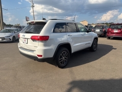 Used 2018  Jeep Grand Cherokee 4d SUV 4WD Limited V6 at A&plus; Autobrokers near Mt&period; Vernon&comma; OH
