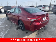Used 2018  Toyota Camry 4d Sedan LE at A&plus; Autobrokers near Mt&period; Vernon&comma; OH