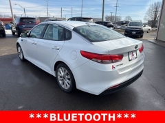 Used 2017  Kia Optima 4d Sedan EX at A&plus; Autobrokers near Mt&period; Vernon&comma; OH